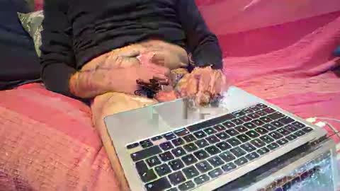 Lorian7 online show from December 2025 11:57:02 PM