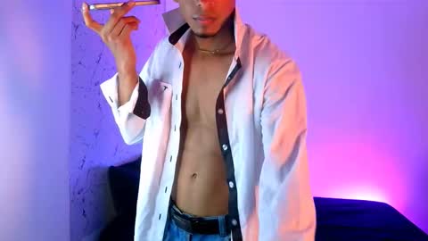 Snapshot of lorian_vikel chatting on February 2026 10:08:02 PM Lorian Vikel online show from February 2026 10:08:02 PM