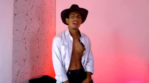 Snapshot of lorian_vikel chatting on May 2026 11:43:01 PM Lorian Vikel online show from May 2026 11:43:01 PM