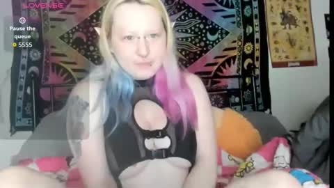 Snapshot of loricritter2 chatting on April 2026 10:32:02 AM Lori Critter online show from April 2026 10:32:02 AM