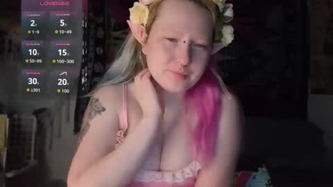 Snapshot of loricritter2 chatting on April 2026 10:14:02 AM Lori Critter online show from April 2026 10:14:02 AM