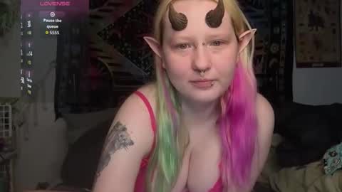 Snapshot of loricritter2 chatting on May 2026 10:20:01 AM Lori Critter online show from May 2026 10:20:01 AM