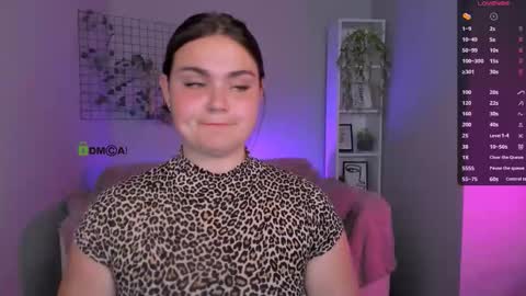 Lora for u online show from September 2025 07:58:02 PM