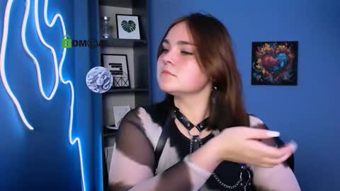 Lora for u online show from October 2025 07:22:01 PM