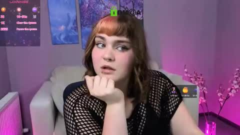 Lora for u online show from November 2025 09:13:01 PM