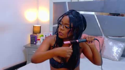 lorraine_johnson online show from May 2026 05:41:02 PM