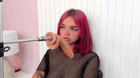 Snapshot of lorraine_williams_ chatting on January 2025 12:15:02 PM lore online show from January 2025 12:15:02 PM