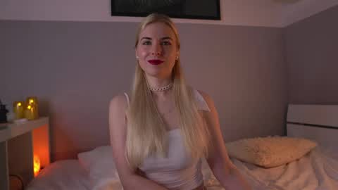 Snapshot of lorrie_love_story chatting on May 2026 12:11:02 PM Lorrie online show from May 2026 12:11:02 PM