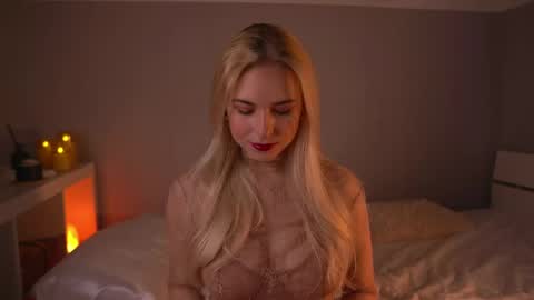 Snapshot of lorrie_love_story chatting on May 2026 11:37:02 AM Lorrie online show from May 2026 11:37:02 AM