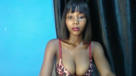 lorrycutie16 online show from April 2026 03:32:01 PM
