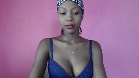 lorrycutie16 online show from May 2026 12:21:01 PM