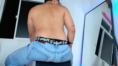 JUAN  JUAN online show from May 2026 02:19:01 AM