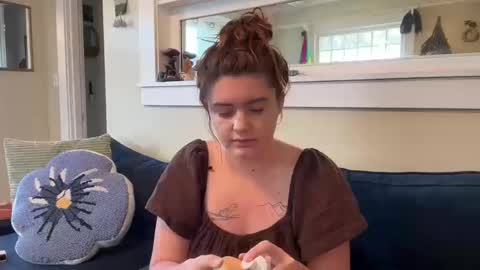 Snapshot of loserlexxx chatting on October 2025 05:34:01 PM lex online show from October 2025 05:34:01 PM