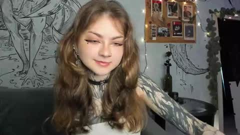 lostallice online show from October 2025 04:54:01 AM