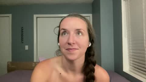 Snapshot of lothlori chatting on May 2026 11:34:04 PM lothlori online show from May 2026 11:34:04 PM