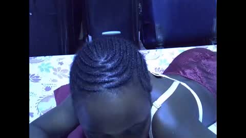 lotty_lavilla online show from October 2025 08:31:02 PM