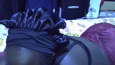 lotty_lavilla online show from December 2025 08:43:01 AM