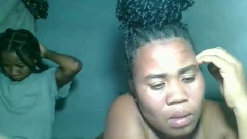 louane98 online show from March 2026 07:31:01 PM