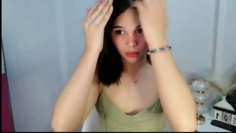 Snapshot of louilalicious chatting on June 2026 12:18:02 PM louilalicious online show from June 2026 12:18:02 PM