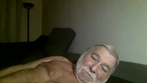 louis_chokdee online show from December 2024 07:21:01 PM