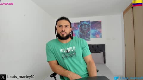 louis_marley_ online show from December 2024 06:54:02 PM