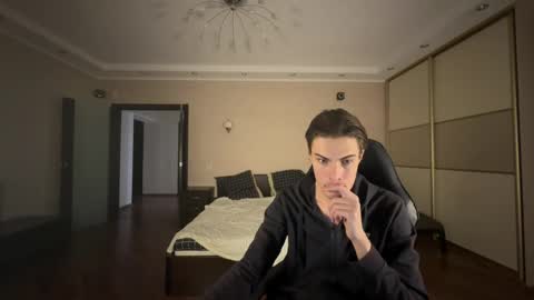 Mark online show from February 2025 10:48:02 PM