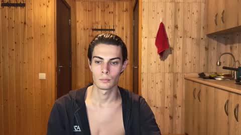 Mark online show from October 2025 01:28:01 AM