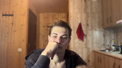 Mark online show from November 2025 05:43:01 AM