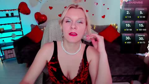 Snapshot of louisa_bay chatting on February 2025 11:10:02 AM Louisa online show from February 2025 11:10:02 AM