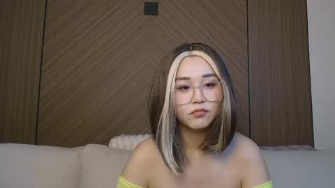 Kim online show from May 2026 08:15:01 PM