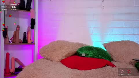  LouIse  online show from June 2026 06:12:01 PM