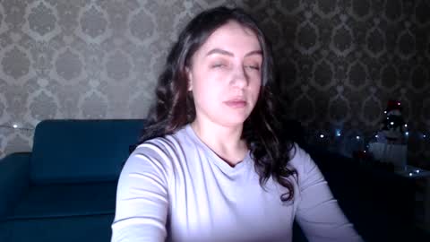 Louise online show from December 2024 10:25:02 AM