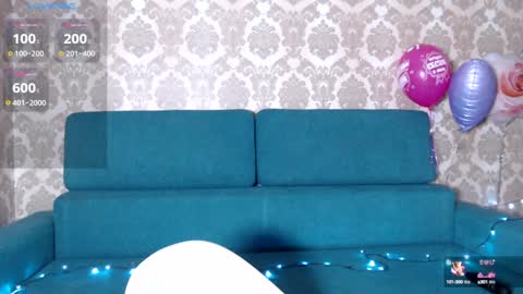 Louise online show from February 2025 04:48:02 AM