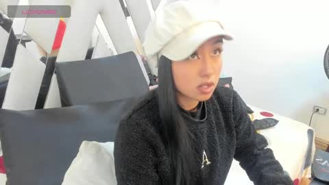 louise_taylorr online show from January 2025 11:48:01 AM