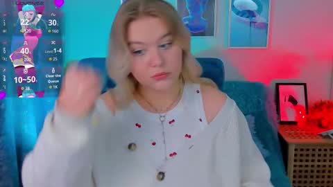 Snapshot of louisemous chatting on November 2025 10:09:02 PM Loise online show from November 2025 10:09:02 PM