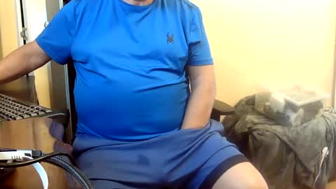 Snapshot of loumtl3 chatting on August 2026 02:22:01 PM loumtl3 online show from August 2026 02:22:01 PM