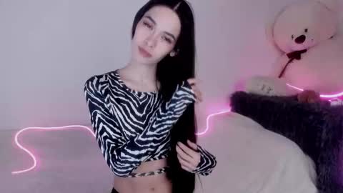 Love is name - I want to be your hobby General of hearts troops online show from March 2025 12:26:02 AM