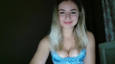 Megane online show from December 2025 08:19:01 AM