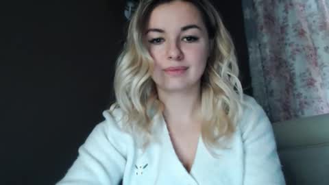 Snapshot of love_dom_meg chatting on February 2026 10:11:01 AM Megane online show from February 2026 10:11:01 AM