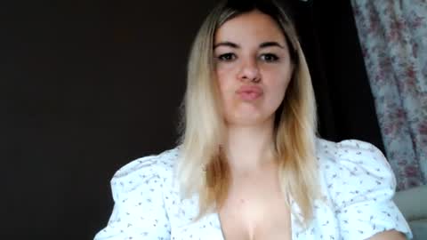 Snapshot of love_dom_meg chatting on July 2026 07:24:02 AM Megane online show from July 2026 07:24:02 AM