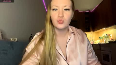 Snapshot of love_haven chatting on March 2026 05:09:02 PM Megan online show from March 2026 05:09:02 PM