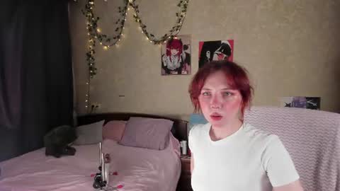 Snapshot of love_is_lola chatting on July 2026 04:04:01 AM Lola online show from July 2026 04:04:01 AM