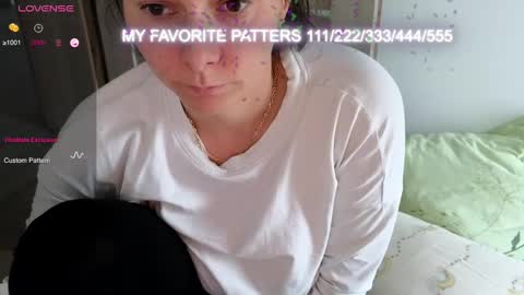 Snapshot of love_jessy_love chatting on December 2024 12:51:02 PM jessmy pleasure is in your hands s online show from December 2024 12:51:02 PM
