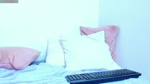 Kristen LoveBerry online show from June 2026 12:32:02 AM