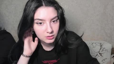 Snapshot of love_lina_muuur chatting on April 2026 04:51:02 PM LINA online show from April 2026 04:51:02 PM