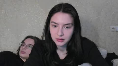 Snapshot of love_lina_muuur chatting on April 2026 09:39:33 PM LINA online show from April 2026 09:39:33 PM