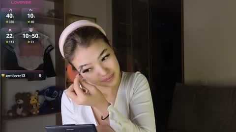 Snapshot of love_peace_here chatting on October 2025 12:52:01 AM hi its me online show from October 2025 12:52:01 AM