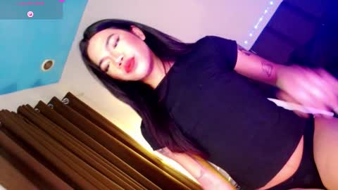 Snapshot of love_seren chatting on September 2025 10:48:01 AM Seren online show from September 2025 10:48:01 AM