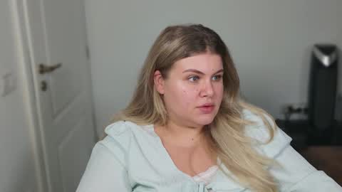 Snapshot of love_wiggy18 chatting on September 2025 02:42:01 PM Ally online show from September 2025 02:42:01 PM