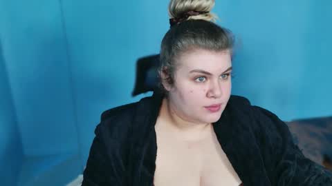 Snapshot of love_wiggy18 chatting on February 2026 07:48:01 AM Ally online show from February 2026 07:48:01 AM